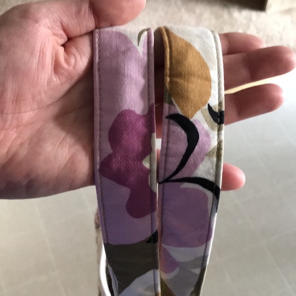 Vera Bradley On The Go EUC! Crossbody - Picture 6 of 9